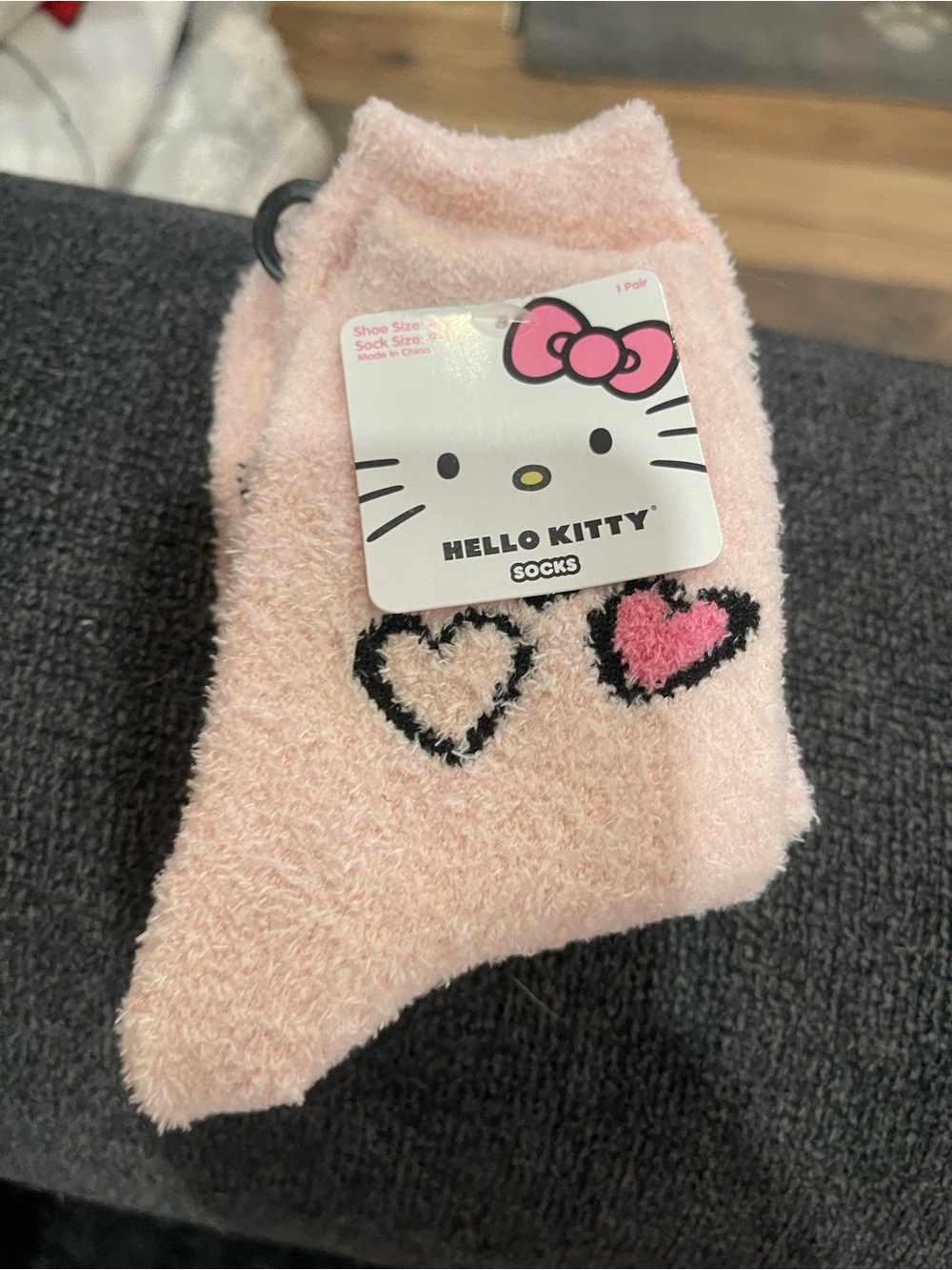 Hello Kitty Fuzzy Pink Heart Crew Socks